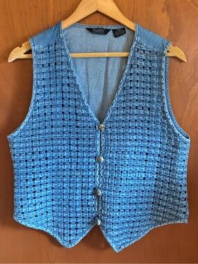 Agapo Light Blue Textured Button-Front Vest